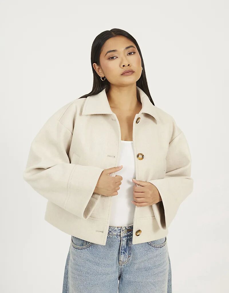 Короткая куртка с воротником Brave Soul бежевого цвета
Короткая куртка с воротником Brave Soul бежевого цвета