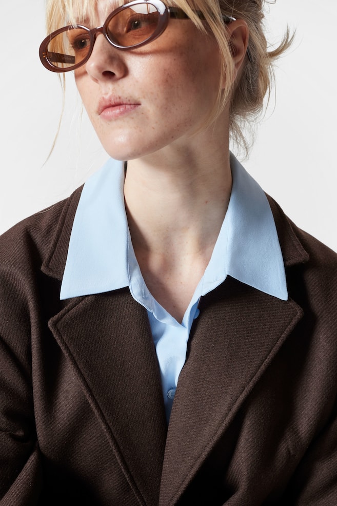 Овальные солнцезащитные очки с узкой оправой & Other Stories, коричневый
Овальные солнцезащитные очки с узкой оправой & Other Stories, коричневый