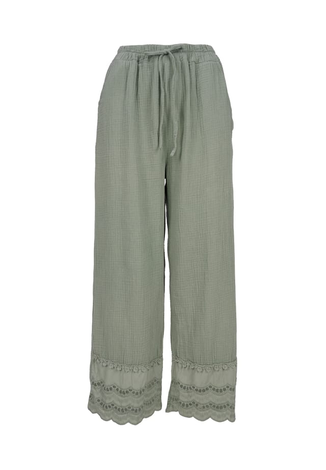 Брюки Ines Muslin с вышивкой люверсами и эластичным поясом Seasons Of April, хаки
Брюки Ines Muslin с вышивкой люверсами и эластичным поясом Seasons Of April, хаки