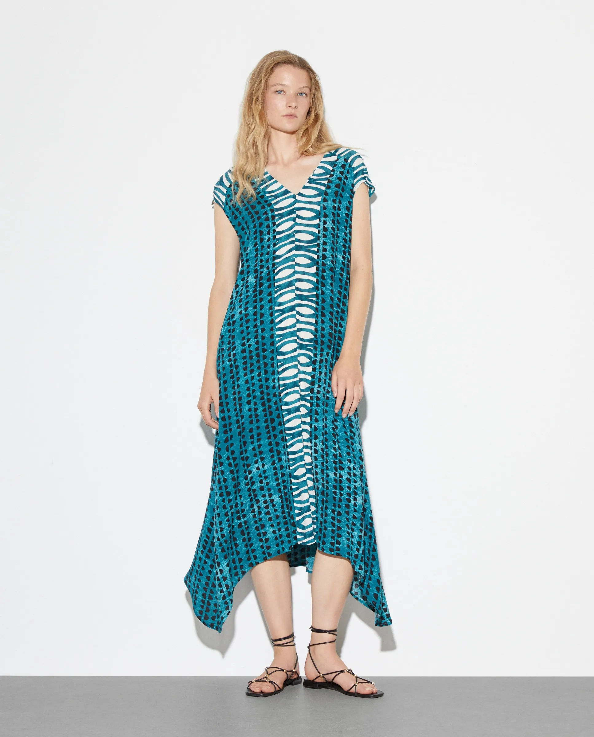 Женское длинное платье без рукавов с принтом Woman El Corte Inglés, зеленый 
Женское длинное платье без рукавов с принтом Woman El Corte Inglés, зеленый