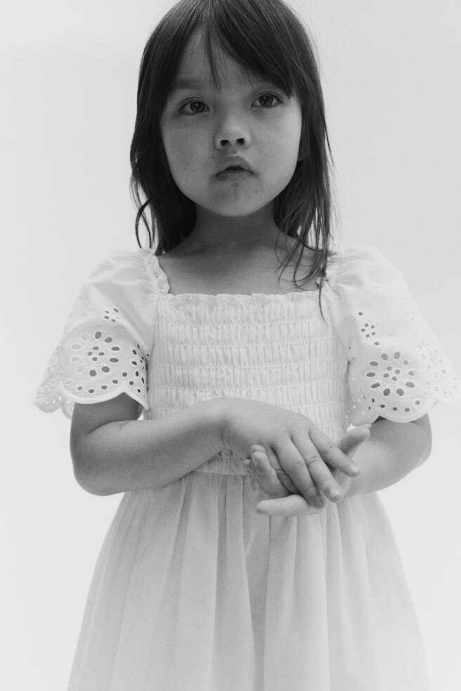 Хлопковое платье с английской вышивкой H&M, белый
Хлопковое платье с английской вышивкой H&M, белый