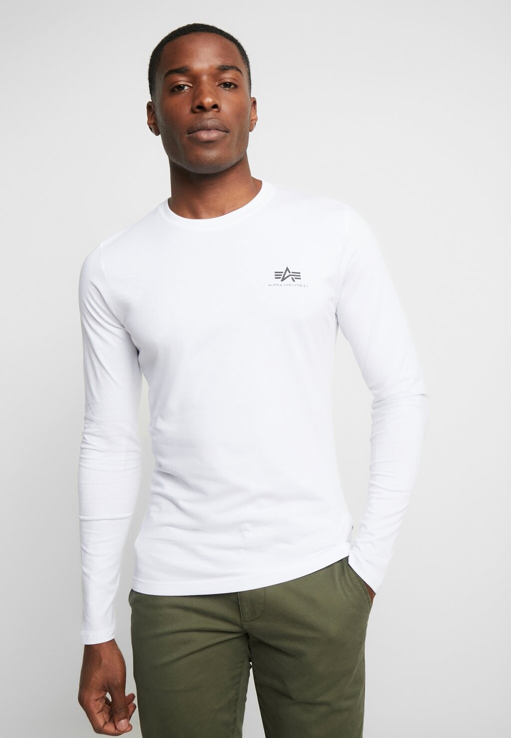 Футболка с длинным рукавом Alpha Industries, белый
Футболка с длинным рукавом Alpha Industries, белый