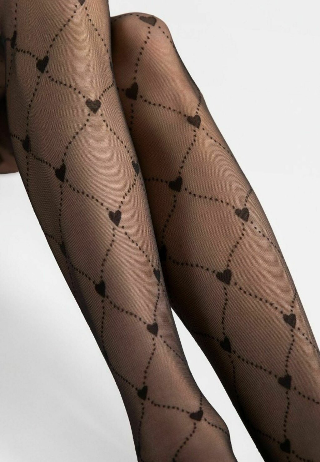 Колготки FINE GEOMETRIC HEARTS s.Oliver, черный
Колготки FINE GEOMETRIC HEARTS s.Oliver, черный