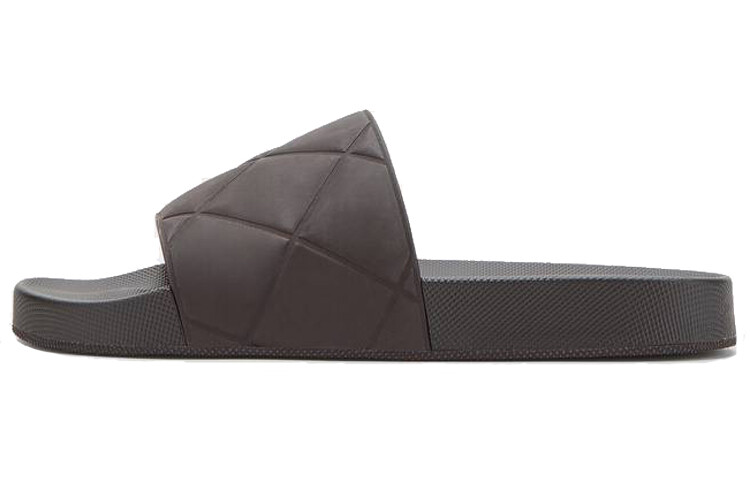 Шлепанцы-слайдеры мужские кофейные Bottega Veneta
Шлепанцы-слайдеры мужские кофейные Bottega Veneta