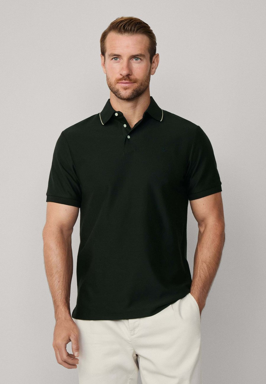 Поло Hackett London Polo shirt, Forest Night Green/Dark Green, Зеленый, Поло Hackett London Polo shirt, Forest Night Green/Dark Green
Поло Hackett London Polo shirt, Forest Night Green/Dark Green, Зеленый, Поло Hackett London Polo shirt, Forest Night Green/Dark Green
