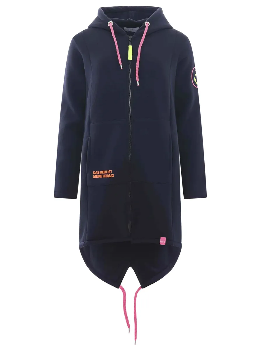 Толстовка Zwillingsherz с капюшоном, принтом на спине и меньшими принтами спереди, цвет морской волны
Толстовка Zwillingsherz с капюшоном, принтом на спине и меньшими принтами спереди, цвет морской волны