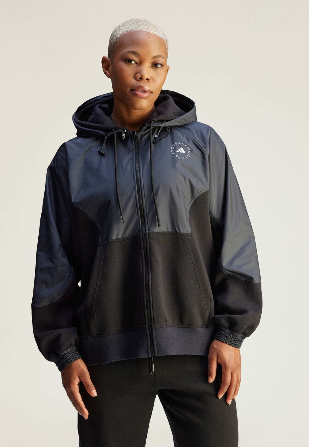 Куртка для активного отдыха MATERIAL MIX FULL-ZIP Adidas by Stella McCartney, черный
Куртка для активного отдыха MATERIAL MIX FULL-ZIP Adidas by Stella McCartney, черный