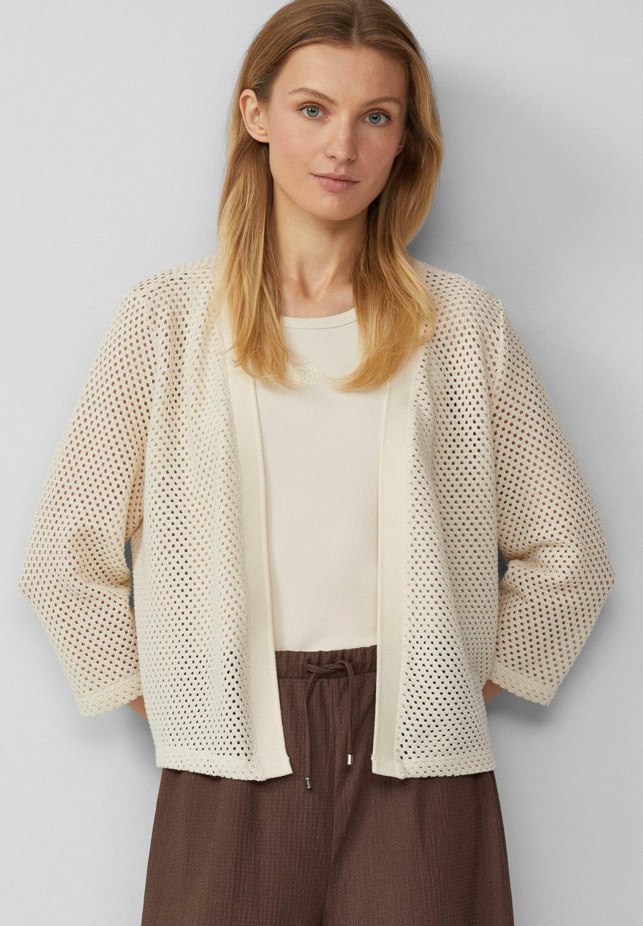 Кардиган s.Oliver BINNEN, Champagner/Off-White
Кардиган s.Oliver BINNEN, Champagner/Off-White