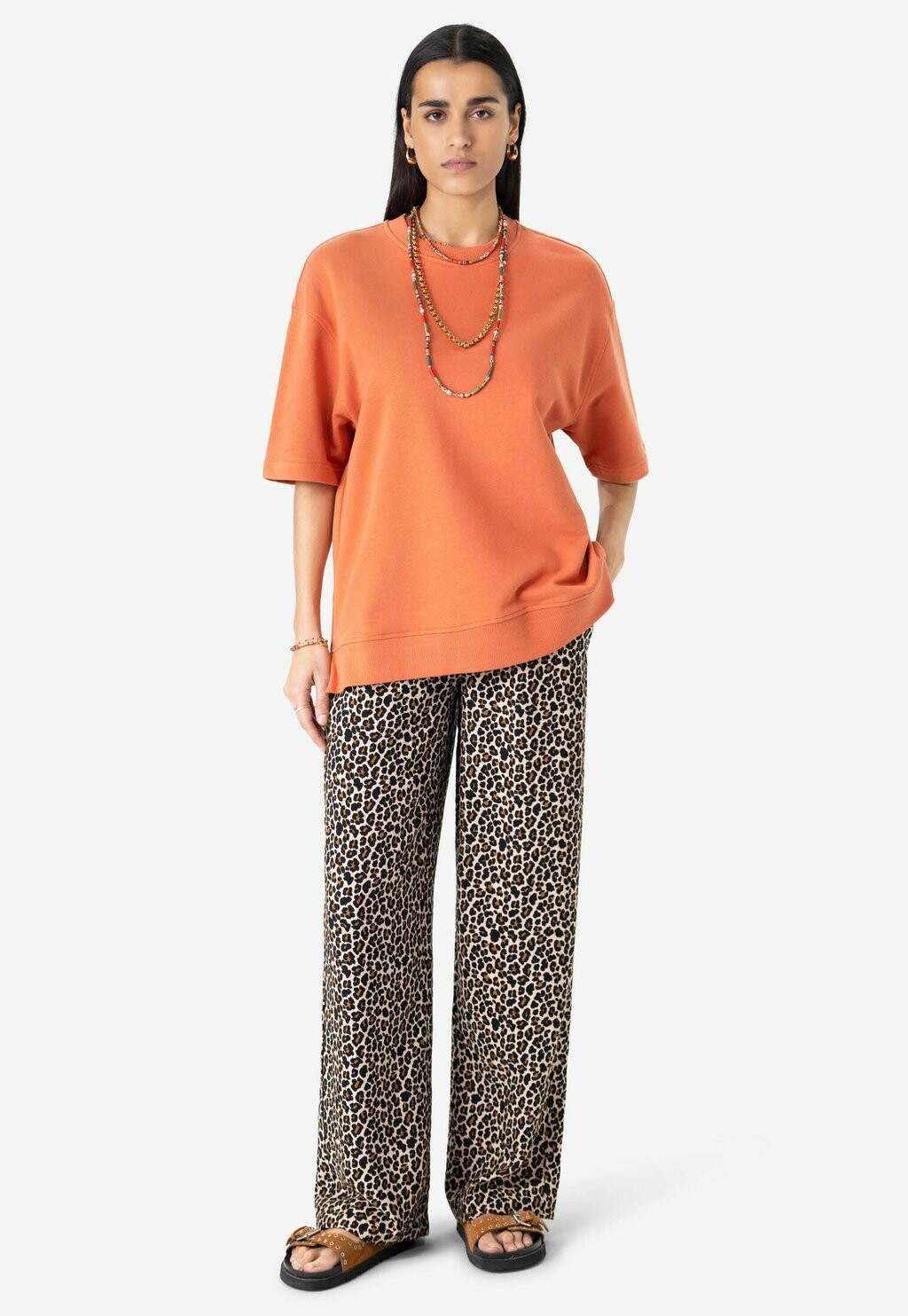 Базовая футболка KURZARM Sissy-Boy, оранжевый
Базовая футболка KURZARM Sissy-Boy, оранжевый