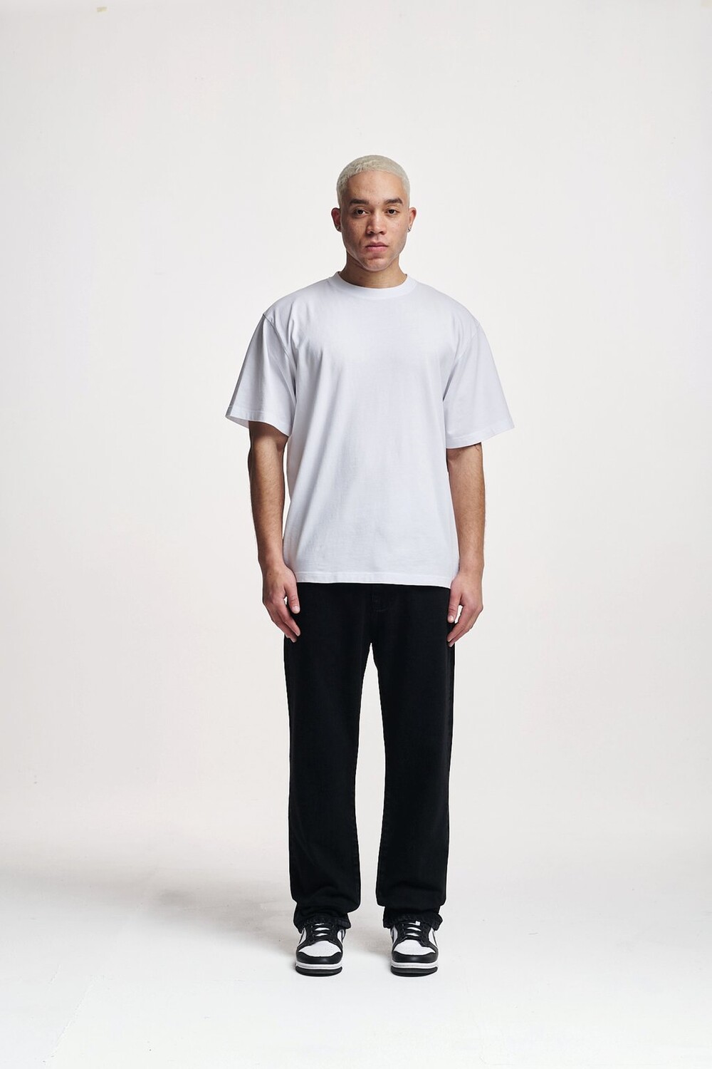 Прямые джинсы Gabrie Basic Straight 2Y Studios, стираные, черные
Прямые джинсы Gabrie Basic Straight 2Y Studios, стираные, черные