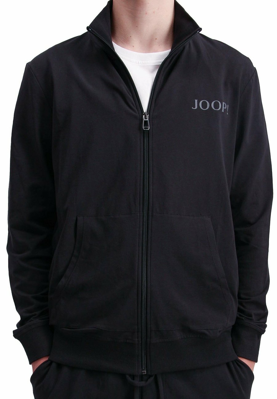 Толстовка JOOP! Zip-up sweatshirt, Schwarz/Black
Толстовка JOOP! Zip-up sweatshirt, Schwarz/Black