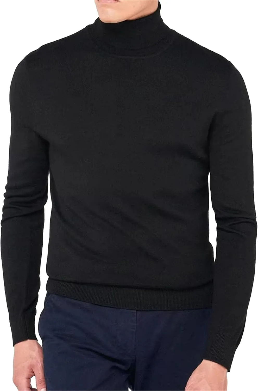 Мужской теплый свитер с высоким воротником
Мужской теплый свитер с высоким воротником