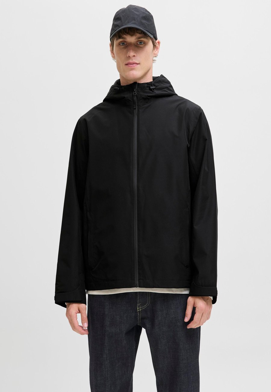 Куртка Jack & Jones JJEFLYNN FUNCTIONAL , Black
Куртка Jack & Jones JJEFLYNN FUNCTIONAL , Black