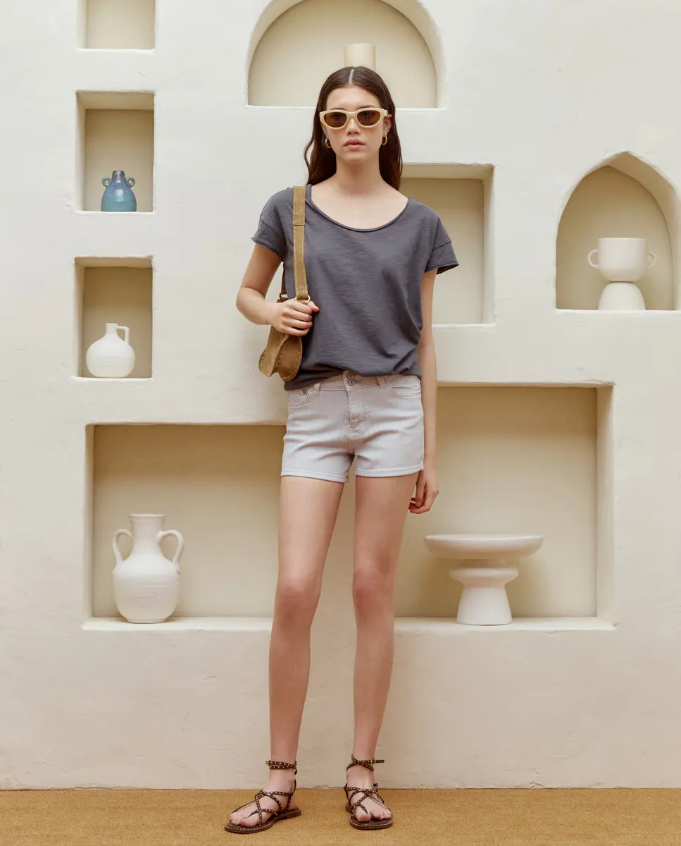 Женские полосатые шорты Green Coast, светло-серый
Женские полосатые шорты Green Coast, светло-серый