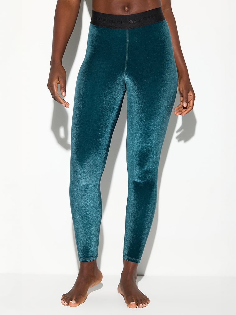 Велюровые леггинсы Addison Spiritual Gangster, midnight teal
Велюровые леггинсы Addison Spiritual Gangster, midnight teal