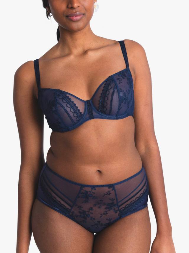 Бюстгальтер Muse Ful Cup Maison Lejaby, Nuit Noire
Бюстгальтер Muse Ful Cup Maison Lejaby, Nuit Noire