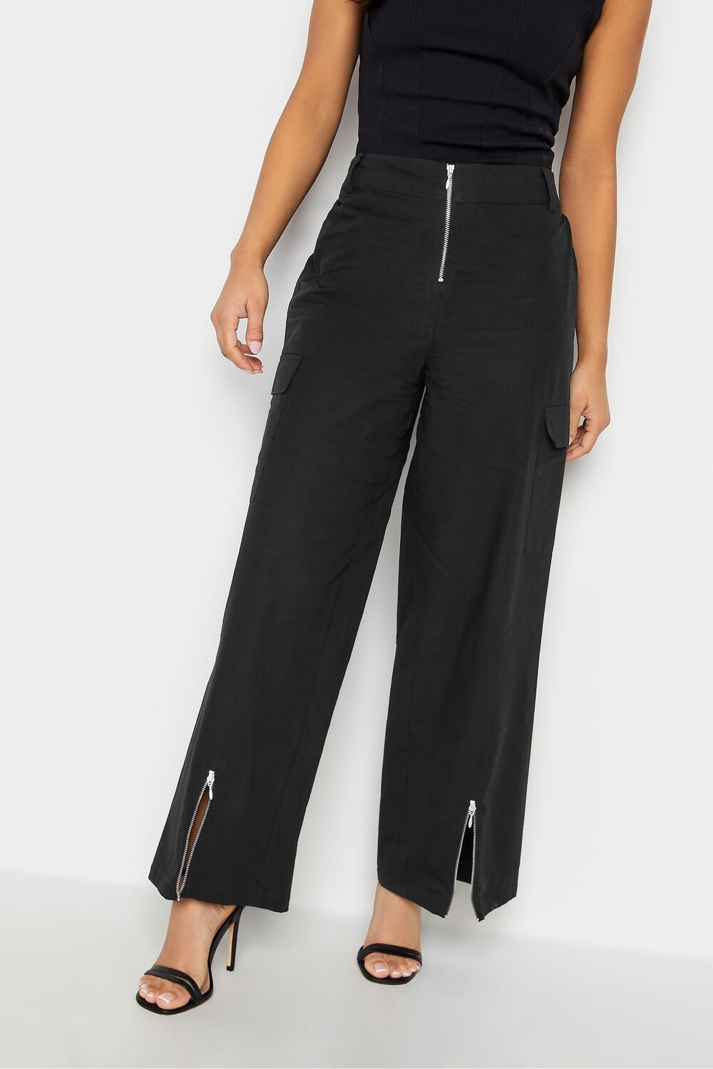 Боевые брюки на молнии Pixiegirl Petite, черный
Боевые брюки на молнии Pixiegirl Petite, черный