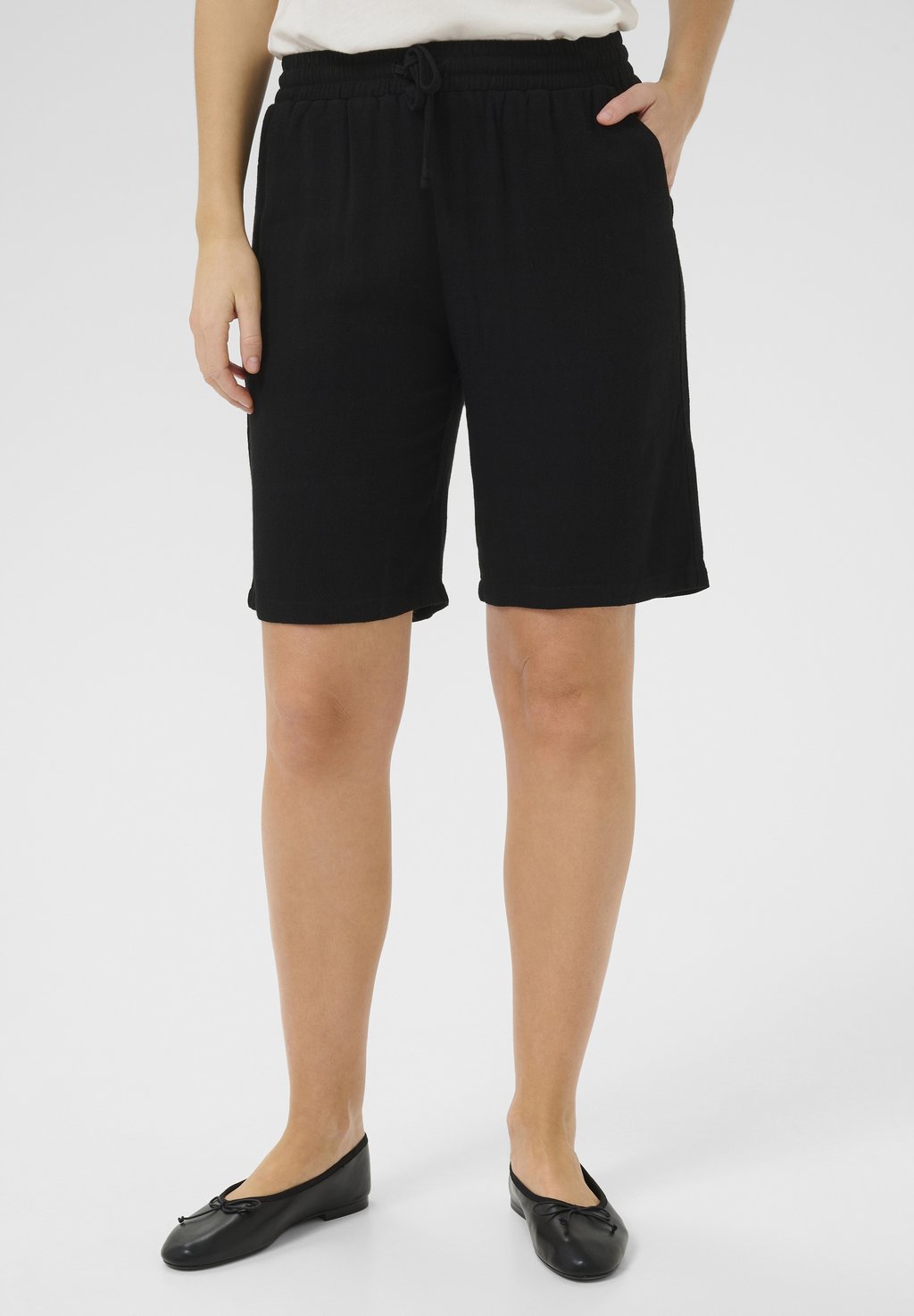 Шорты KAMRI - Tracksuit bottoms Love Copenhagen, черный 
Шорты KAMRI - Tracksuit bottoms Love Copenhagen, черный