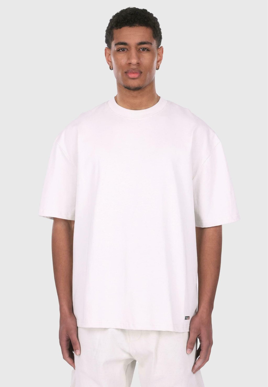 Базовая футболка HEAVY PATCH Dropsize, светло-серый
Базовая футболка HEAVY PATCH Dropsize, светло-серый