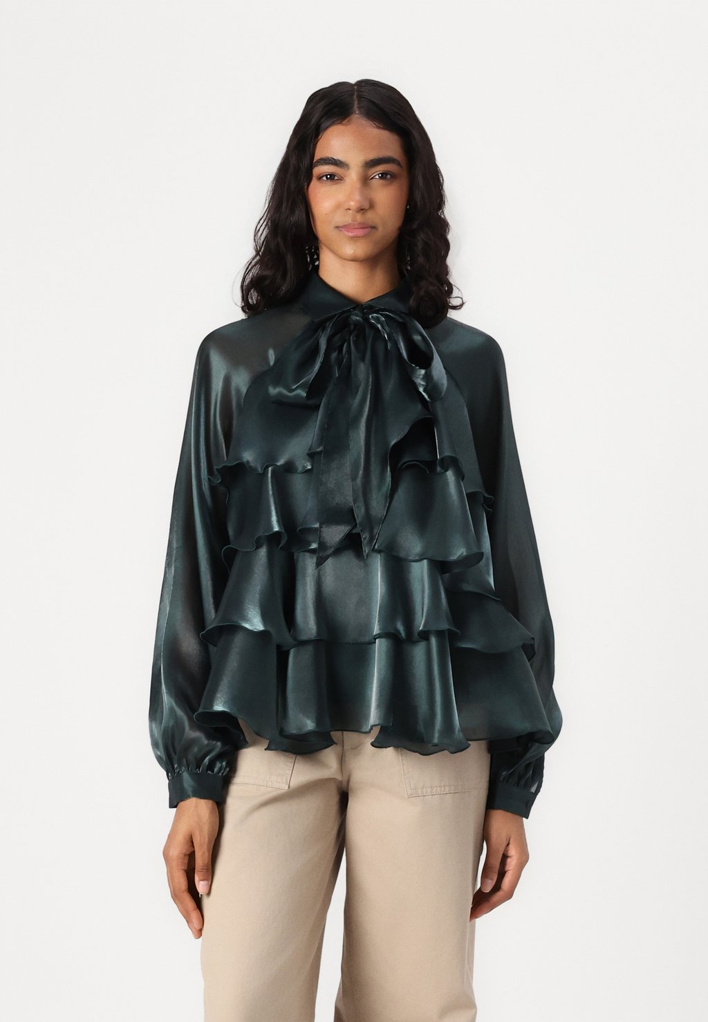 Блуза ELOISE SHINY YAS, темно-зеленый
Блуза ELOISE SHINY YAS, темно-зеленый