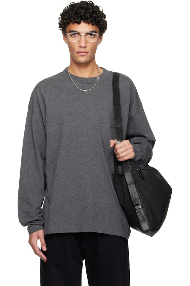 Fear Of God Essentials Классическая праздничная футболка с длинными рукавами серого цвета
Fear Of God Essentials Классическая праздничная футболка с длинными рукавами серого цвета