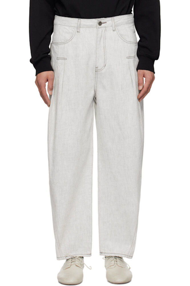 Белый продукт. 75 Джинсы ADER error
Белый продукт. 75 Джинсы ADER error