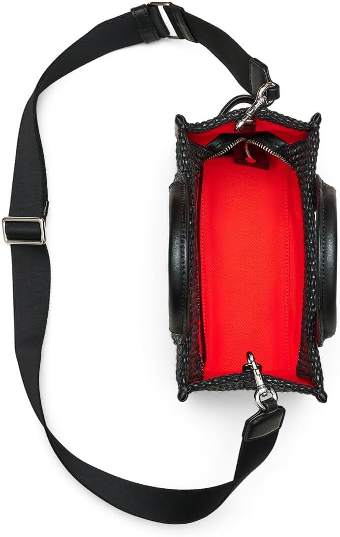 Marc Jacobs Плетеная маленькая сумка-тоут
Marc Jacobs Плетеная маленькая сумка-тоут