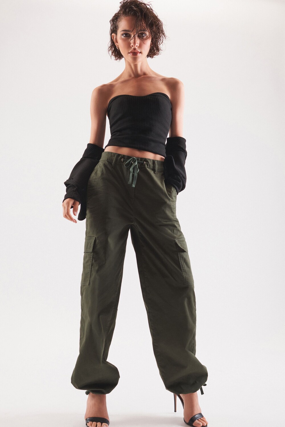 Брюки-карго Парашют из плотного хлопка Next, зеленый
Брюки-карго Парашют из плотного хлопка Next, зеленый