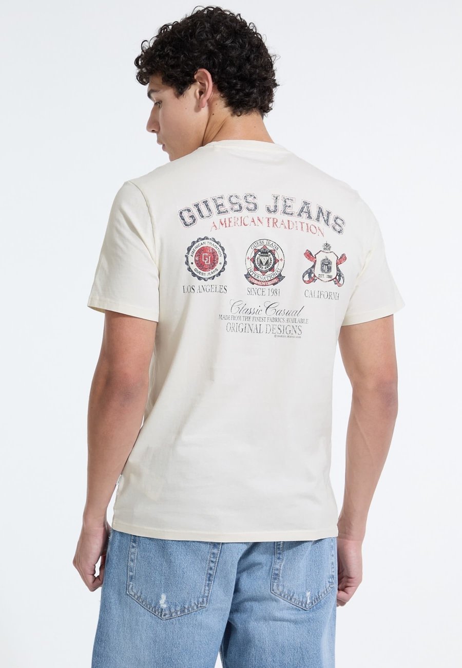 Футболка Guess Jeans Print T-shirt, Weiß/White, Белый, Футболка Guess Jeans Print T-shirt, Weiß/White
Футболка Guess Jeans Print T-shirt, Weiß/White, Белый, Футболка Guess Jeans Print T-shirt, Weiß/White