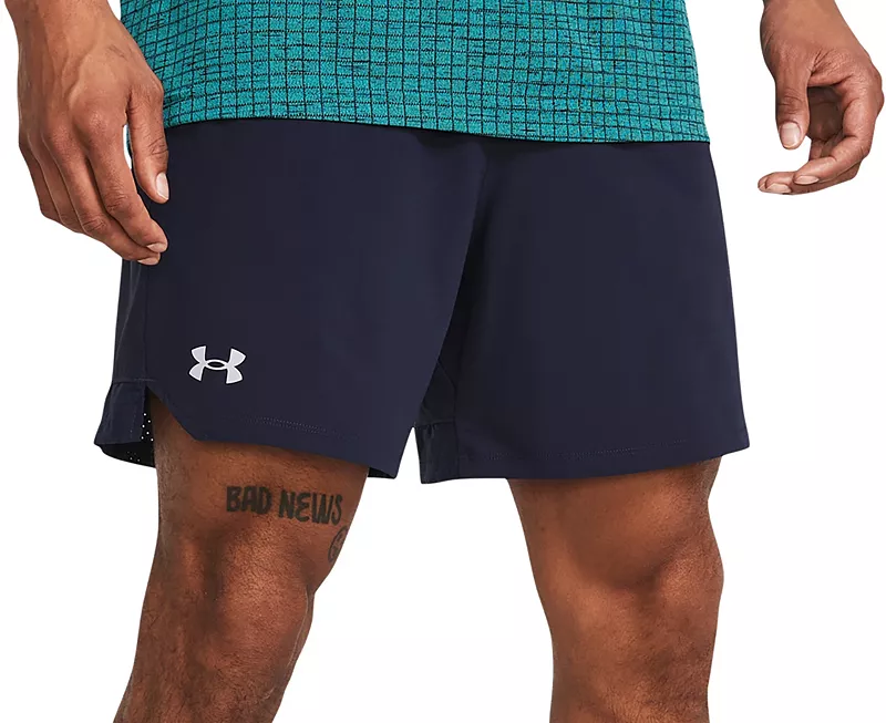 Мужские тканые шорты Under Armour Vanish шириной 6 дюймов, цвет Midnight Navy/Mod Gray
Мужские тканые шорты Under Armour Vanish шириной 6 дюймов, цвет Midnight Navy/Mod Gray