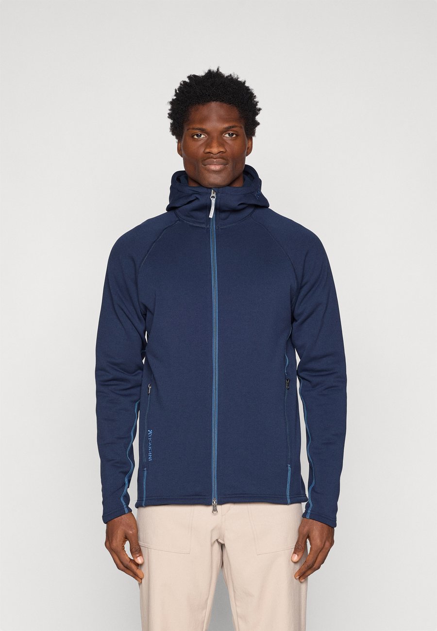 Толстовка Houdini POWER UP , Blue Illusion/Dark Blue
Толстовка Houdini POWER UP , Blue Illusion/Dark Blue