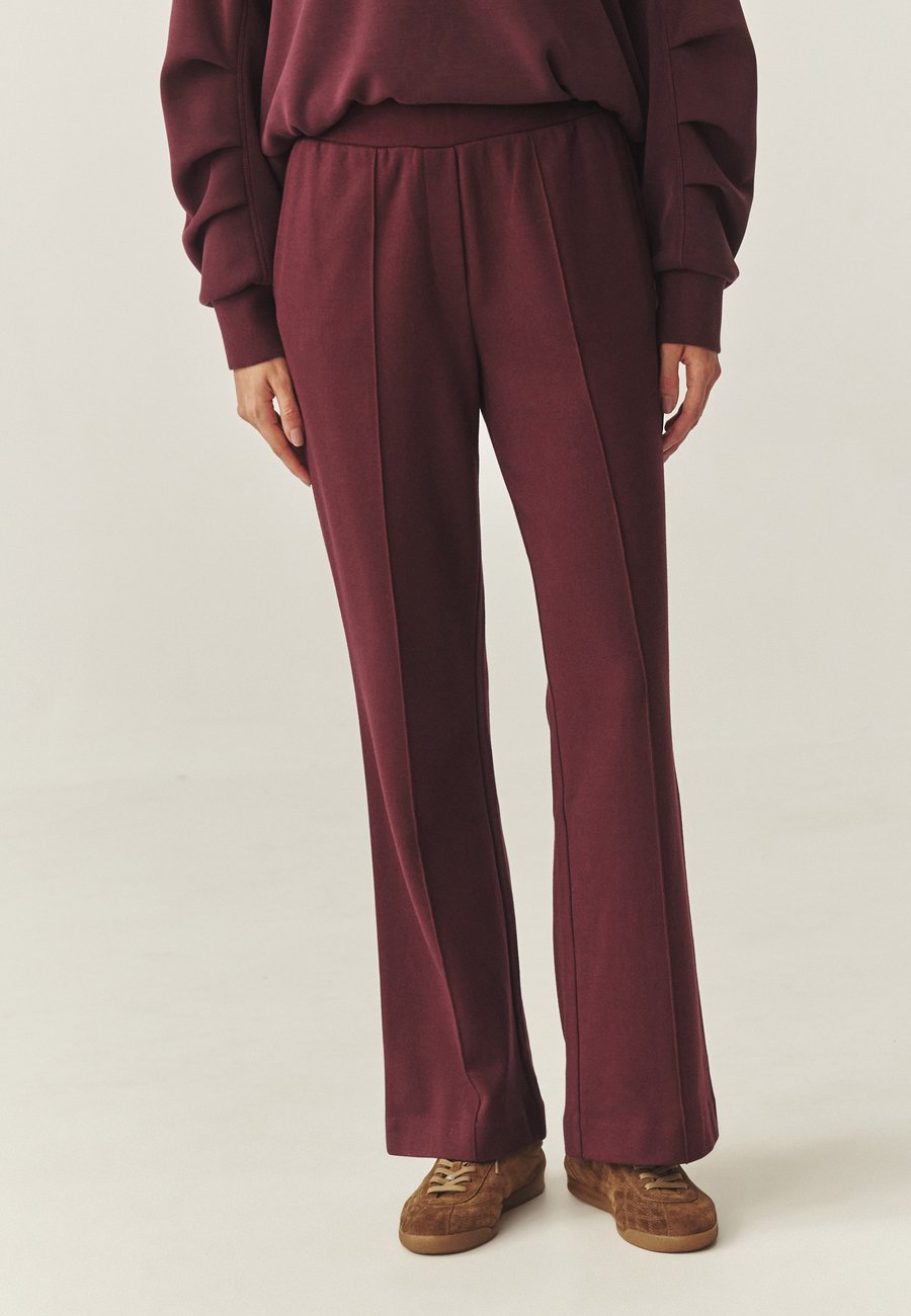 Брюки TATUUM TERTI, Red
Брюки TATUUM TERTI, Red