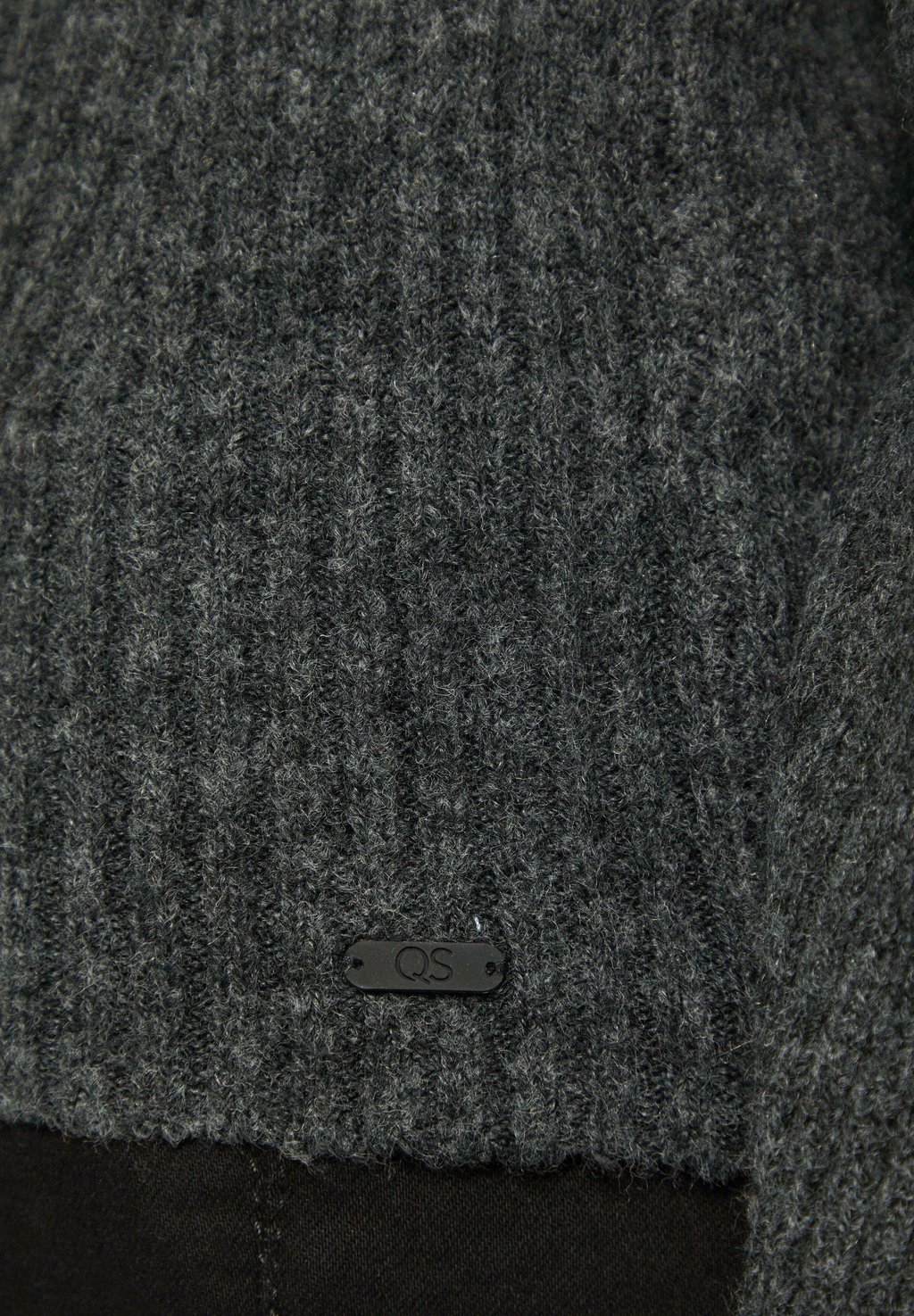 Джемпер QS, черный
Джемпер QS, черный