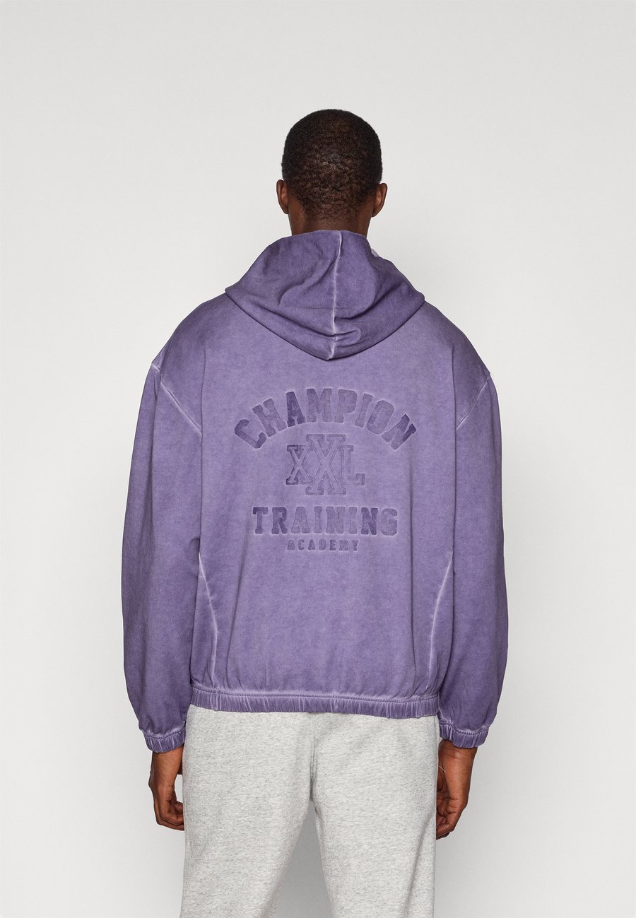 Толстовка Champion GYM LIFESTYLE FULL ZIP HOODIE , Dark Purple
Толстовка Champion GYM LIFESTYLE FULL ZIP HOODIE , Dark Purple
