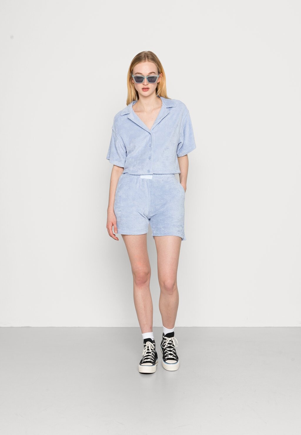 Блузка на пуговицах MONOGRAM TOWEL Sixth June, синий
Блузка на пуговицах MONOGRAM TOWEL Sixth June, синий