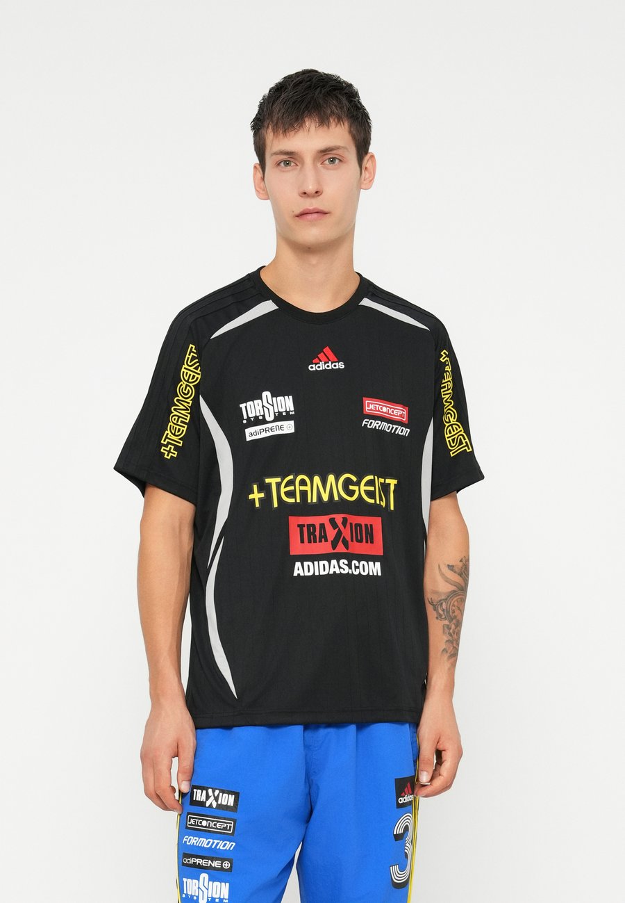 Футболка Adidas Originals UNISEX, Black/Grey/Black, Черный, Футболка Adidas Originals UNISEX, Black/Grey/Black
Футболка Adidas Originals UNISEX, Black/Grey/Black, Черный, Футболка Adidas Originals UNISEX, Black/Grey/Black