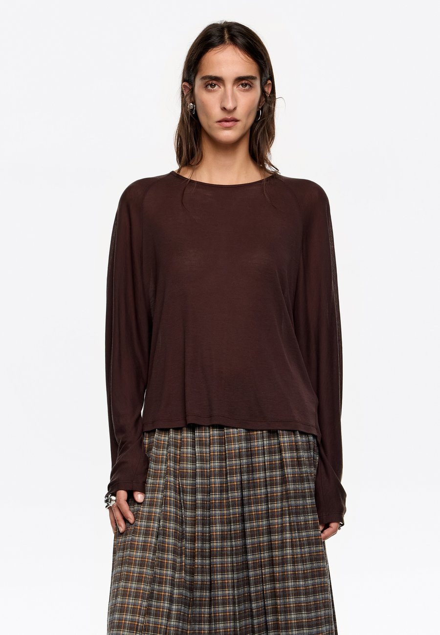 Топ Bimba Y Lola FLUIDA RANGLAN , Marron Oscuro/Brown
Топ Bimba Y Lola FLUIDA RANGLAN , Marron Oscuro/Brown