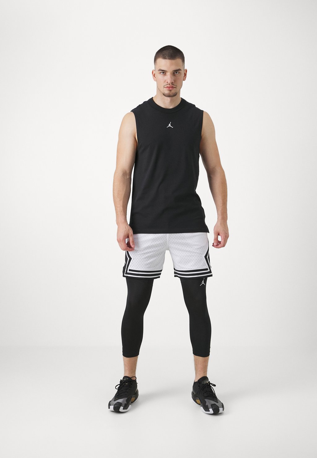 Базовый слой SPORT 3QT TIGHT Jordan, черный
Базовый слой SPORT 3QT TIGHT Jordan, черный