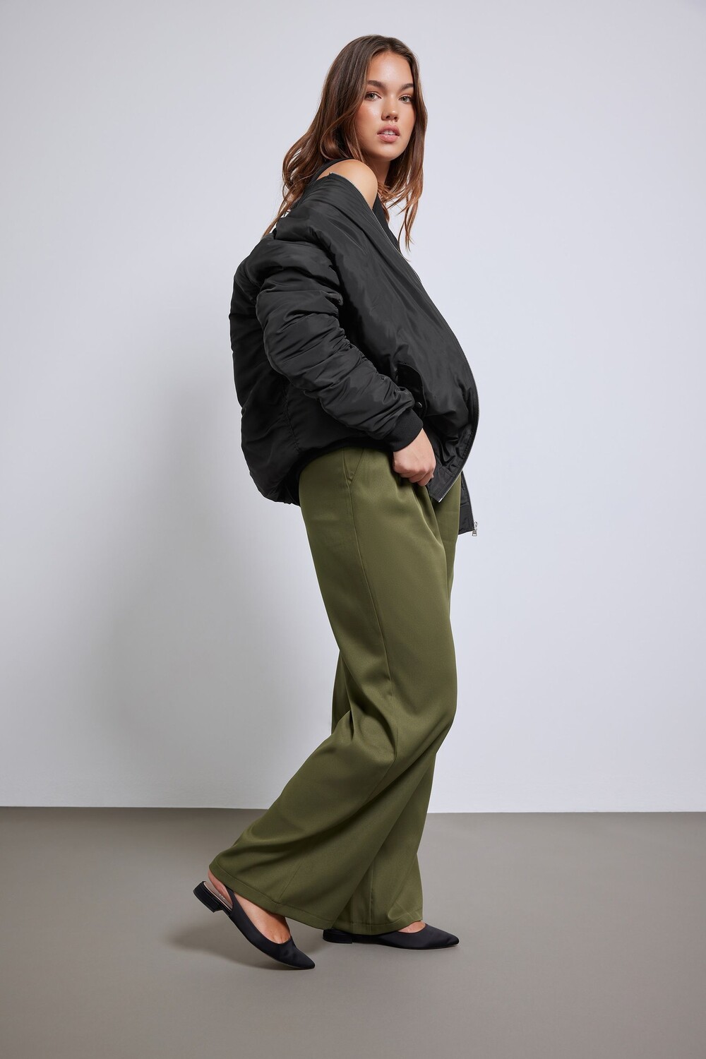 Элегантные широкие брюки Long Tall Sally, зеленый
Элегантные широкие брюки Long Tall Sally, зеленый