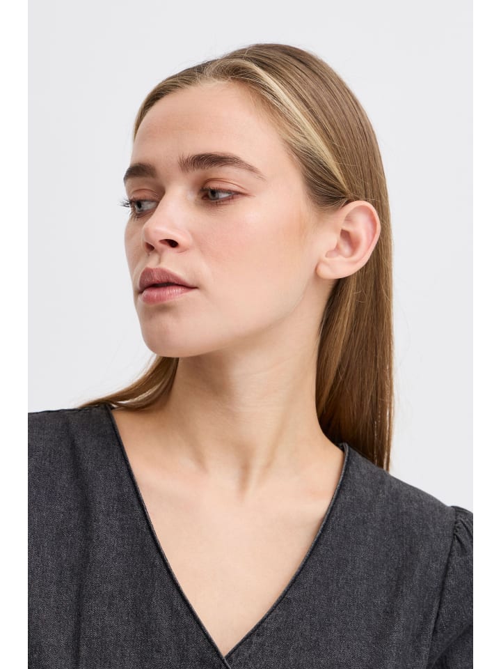 ICHI Джинсовое платье IHARCHER прямого кроя, выстиранного черного цвета
ICHI Джинсовое платье IHARCHER прямого кроя, выстиранного черного цвета