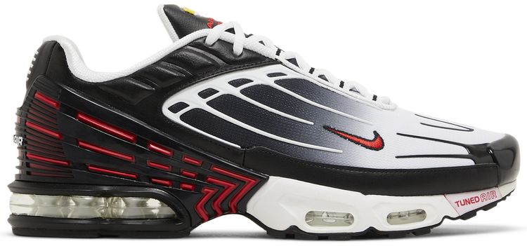 Кроссовки Nike Air Max Plus 3 'Black University Red', черный
Кроссовки Nike Air Max Plus 3 'Black University Red', черный