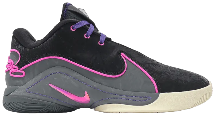 Кроссовки Nike LeBron 22 EP 'Blacklight', черный
Кроссовки Nike LeBron 22 EP 'Blacklight', черный