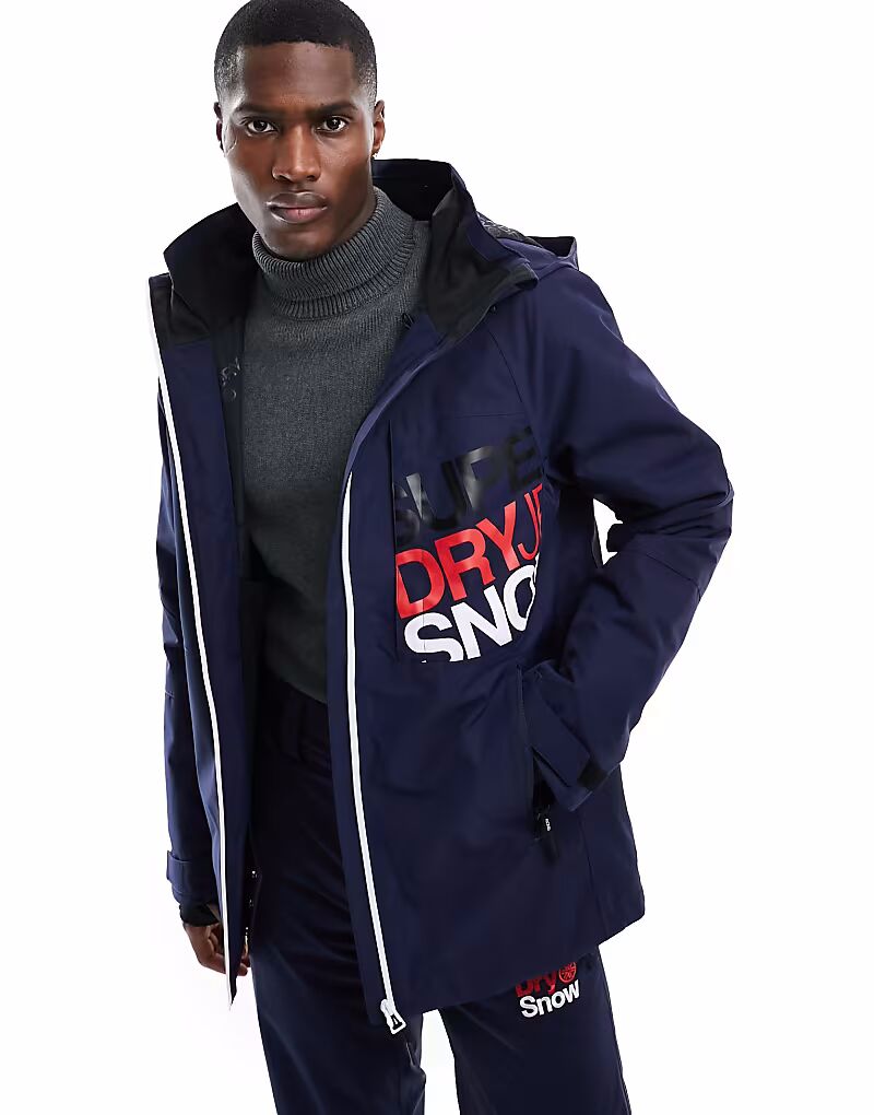 Куртка Superdry Ski freestyle core насыщенного темно-синего цвета 
Куртка Superdry Ski freestyle core насыщенного темно-синего цвета