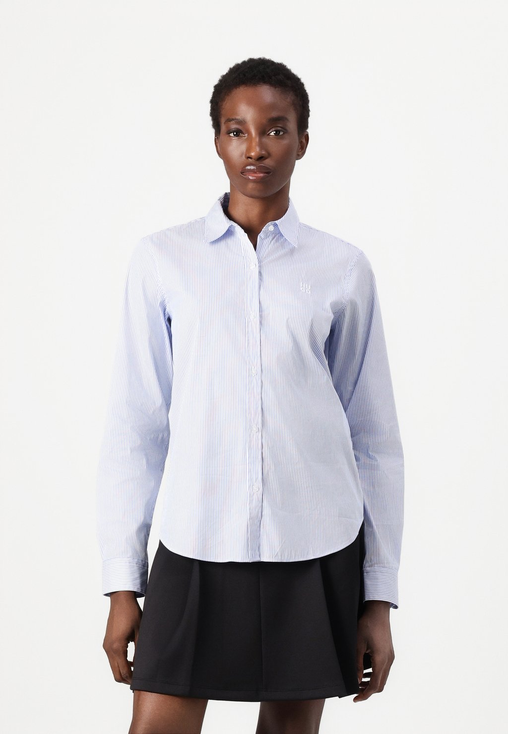 Блузка на пуговицах THE ESSENTIAL SHIRT HUGO, светло-голубой
Блузка на пуговицах THE ESSENTIAL SHIRT HUGO, светло-голубой