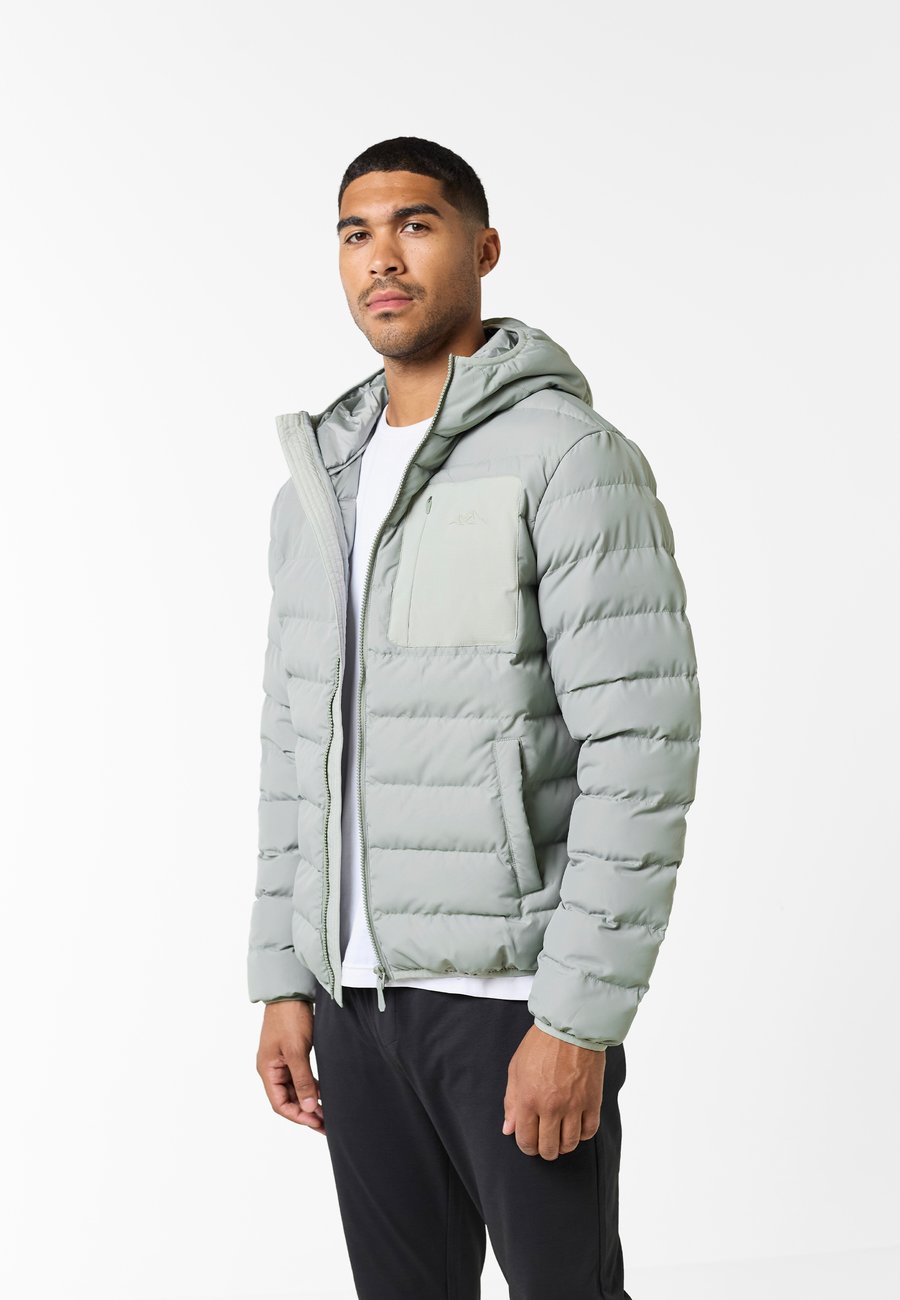 Куртка CLOSURE London SLIM QUILTED POCKET PUFFER, Grey/Green
Куртка CLOSURE London SLIM QUILTED POCKET PUFFER, Grey/Green