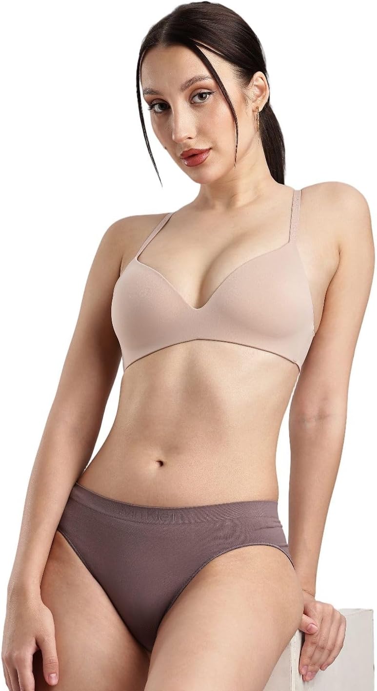 Женский комплект из трех бесшовных купальников-бикини Calvin Klein Bonded Flex со средней посадкой, Black/ Cedar/ Sparrow
Женский комплект из трех бесшовных купальников-бикини Calvin Klein Bonded Flex со средней посадкой, Black/ Cedar/ Sparrow