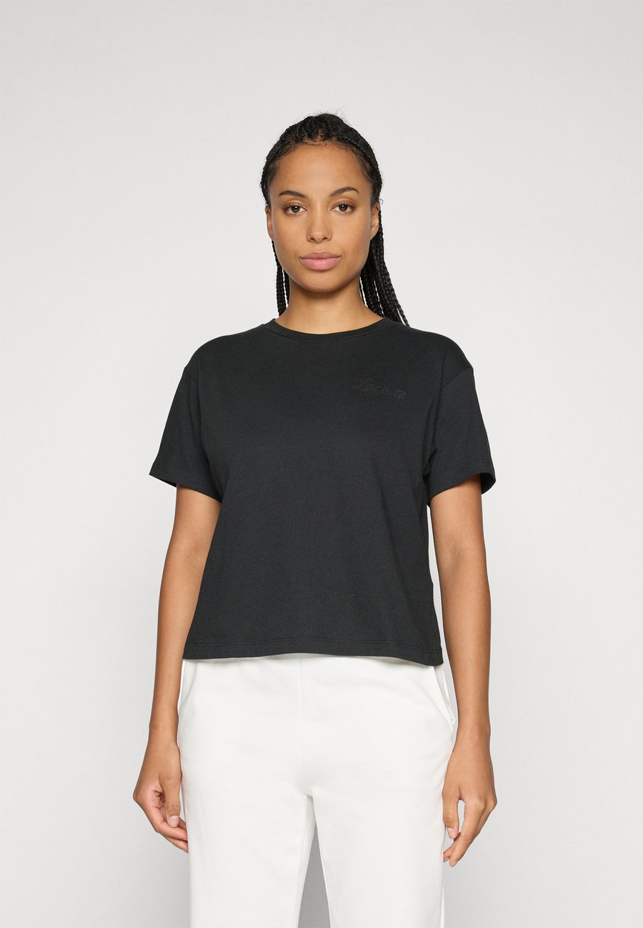 Футболка Lacoste Sport ACTIVE, Black, Черный, Футболка Lacoste Sport ACTIVE, Black
Футболка Lacoste Sport ACTIVE, Black, Черный, Футболка Lacoste Sport ACTIVE, Black