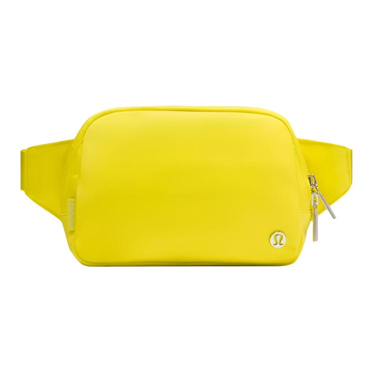 Lululemon Поясная сумка Everywhere Nylon Fanny Pack Large Unisex Daisy Glow
Lululemon Поясная сумка Everywhere Nylon Fanny Pack Large Unisex Daisy Glow