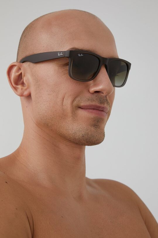 Солнцезащитные Очки Ray-Ban, коричневый
Солнцезащитные Очки Ray-Ban, коричневый