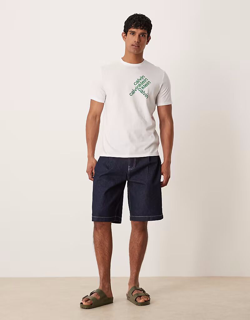 Длинные джинсовые шорты ASOS DESIGN со складками на карманах, необработанная стирка
Длинные джинсовые шорты ASOS DESIGN со складками на карманах, необработанная стирка